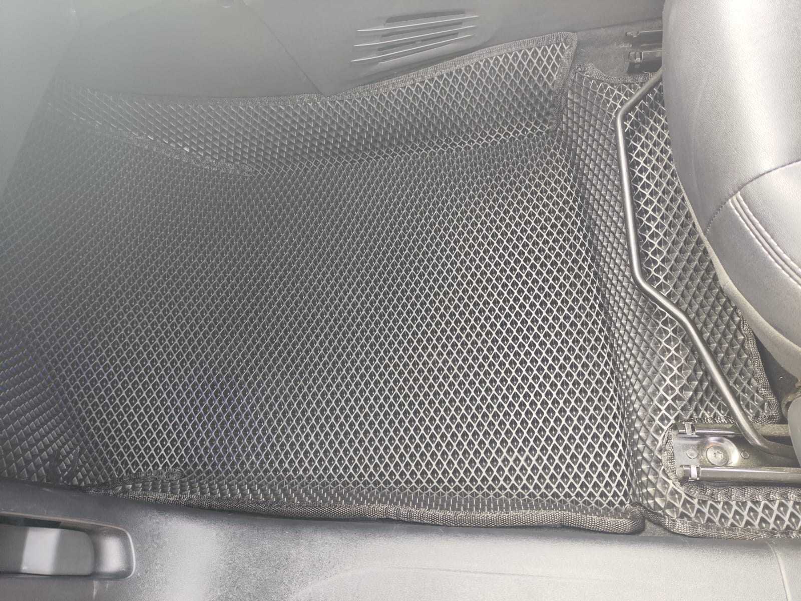 Коврики в салон 3D EVA Peugeot 2008 2013 - 2020 Правый руль