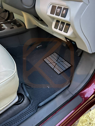 Коврики EVA 3D в салон Nissan Leaf ZE0 2010-2013 ( правый руль)