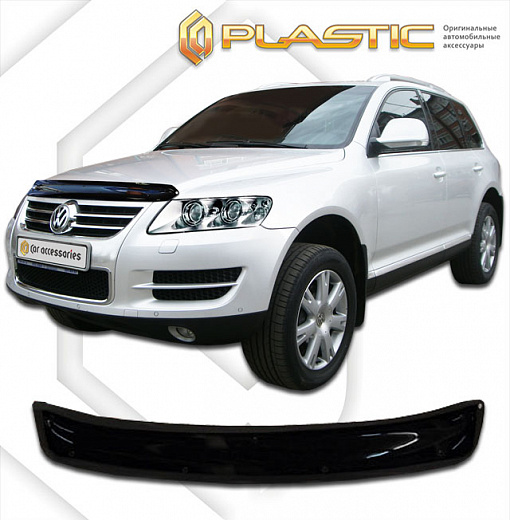 Дефлектор капота Classic черный Volkswagen Touareg  2002-2006 СА Пластик