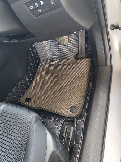Коврики в салон кожаные 3D Mazda Axela 2014-2019 2wd