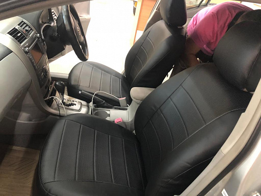 Чехлы Toyota Axio 140 2006-2012 (сплош. спинка) с подлокотником  Автостиль