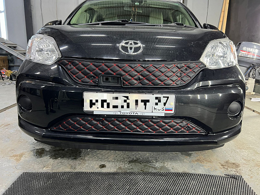 Утеплитель радиатора кожаный 2 части Toyota Passo m700 2016 - 2018