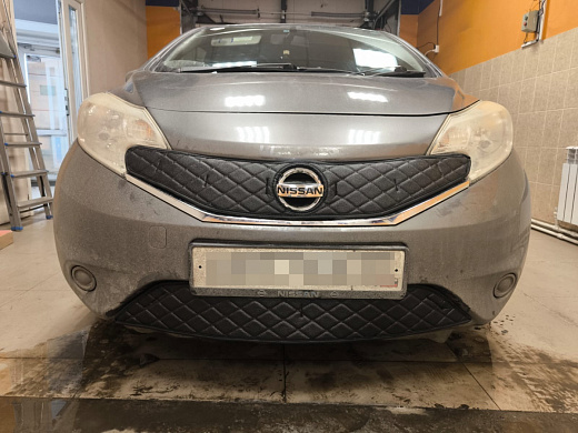 .Утеплитель радиатора кожаный 2 части Nissan Note Е12 2012 - 2016 До рестайлинг
