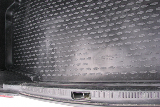 Коврик в багажник TOYOTA Mark 2 110 2000-2004 (полиуретан) длин., П.Р. сед.