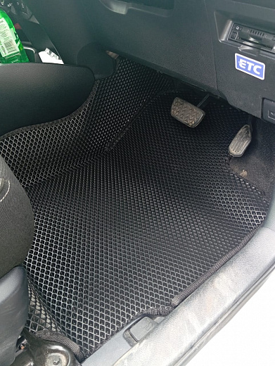 Коврики в салон EVA 3D toyota Vitz 135 4WD 2010 - 2016