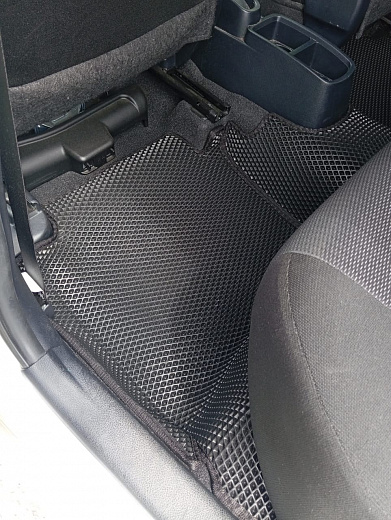 Коврики в салон EVA 3D toyota Vitz 135 4WD 2010 - 2016