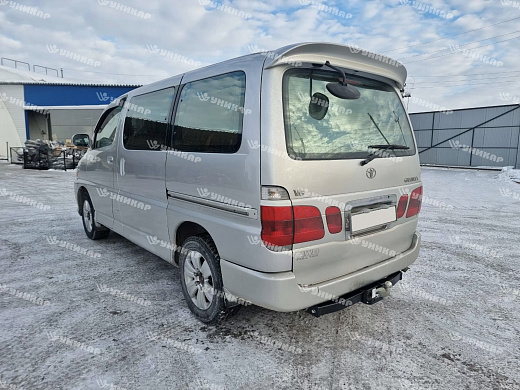 Фаркоп ТСУ Toyota Granvia / Grand Hiace  1999-2002 (тип шара F) Уникар