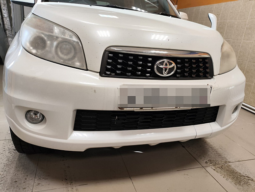 Утеплитель радиатора кожаный Toyota Rush J200 2008 - 2016 Рестайлинг