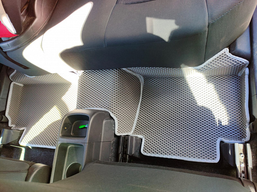 Коврики в салон EVA 3D Toyota Yaris Cross \ Yaris 4WD НЕ ГИБРИД  2020 - н.в