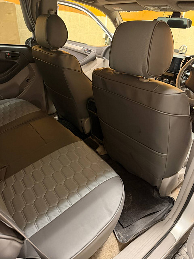 Чехлы из экокожи Toyota Hilux Surf (4Runner) 215 10.2002-07.2009 (Мод.222.0) Автокомфорт
