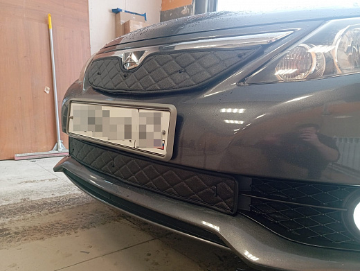 Утеплитель радиатора кожаный Toyota Allion (T260) 2010 - 2016