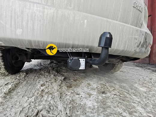 Фаркоп (ТСУ) для Toyota Corolla Spacio (кузов E120, 2 поколение) 2WD 2001-2007 г.г. выпуска.