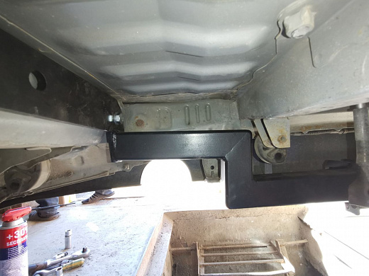 Фаркоп Toyota Alphard 2WD/4WD 2002-2008 тип шара A Halty